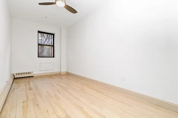 Rented by REAL New York | media 27