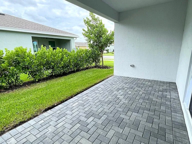 13419 Noble Dr — Photo 13
