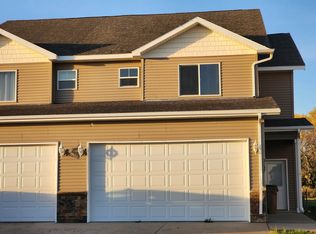 3137 8th St NE, Minot, ND 58703