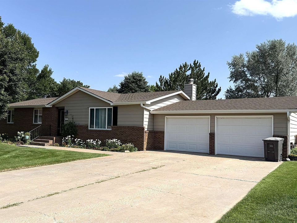 1st image of 606 Max Dr