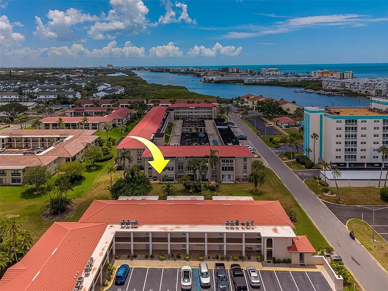 10215 Regal Dr #4 — Photo 49