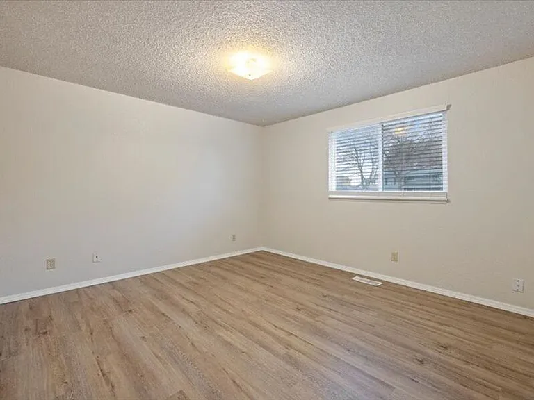 4940 Chukar Dr — Photo 11