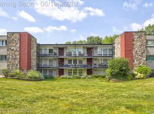 4345 Crooks Rd APT 4, Royal Oak, MI 48073