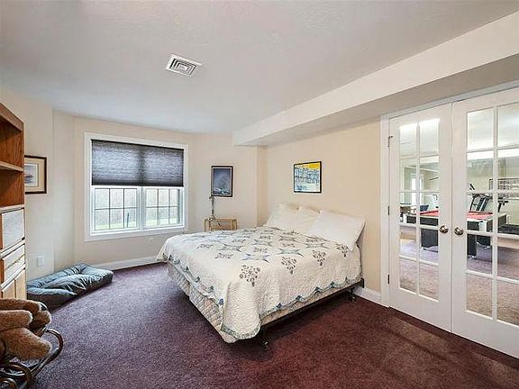 5th image of 287 Hoit Rd #B