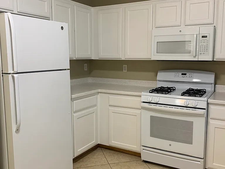1340 Oak Village Ave — Photo 5