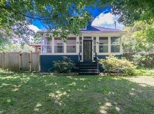 17 Florence Rd, Northampton, MA 01062