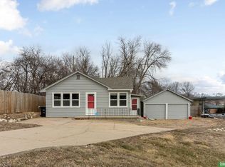 8820 Blondo St, Omaha, NE 68134