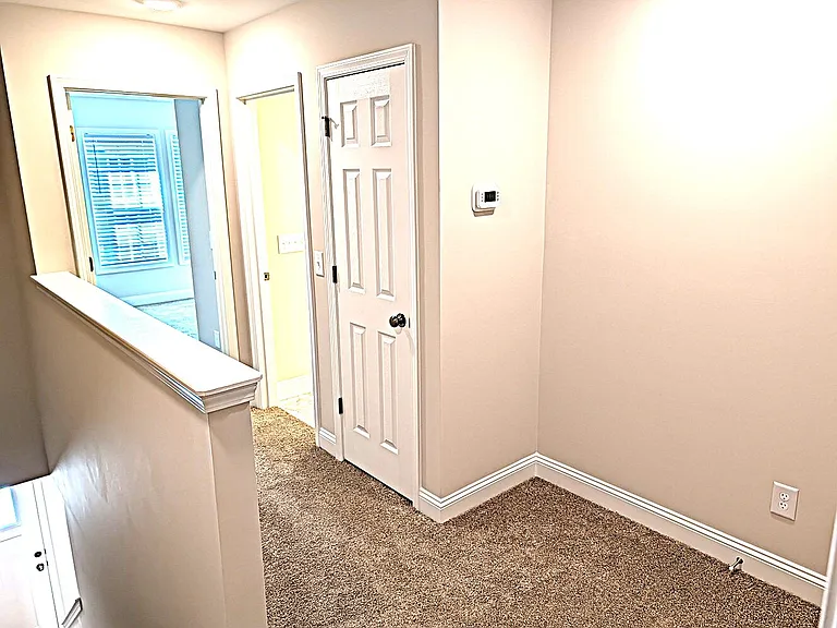 138 Loren Rd — Photo 10