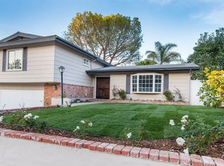 26514 Oak Crossing Rd, Santa Clarita, CA 91321