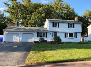 20 Rustic Ln, East Hartford, CT 06118