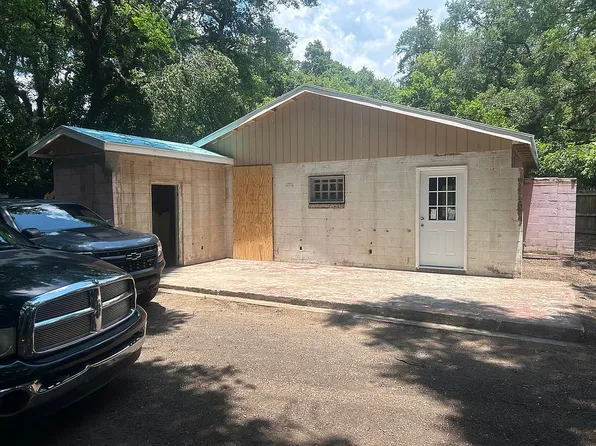105 Webb Ln, Pensacola, FL 32505