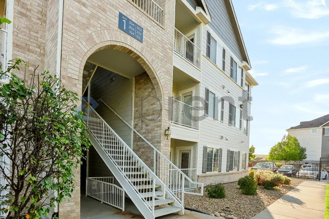 15700 E Jamison Dr — Photo 1