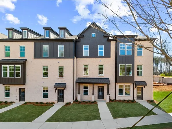 111 Daybreak Ln, Newnan, GA 30265