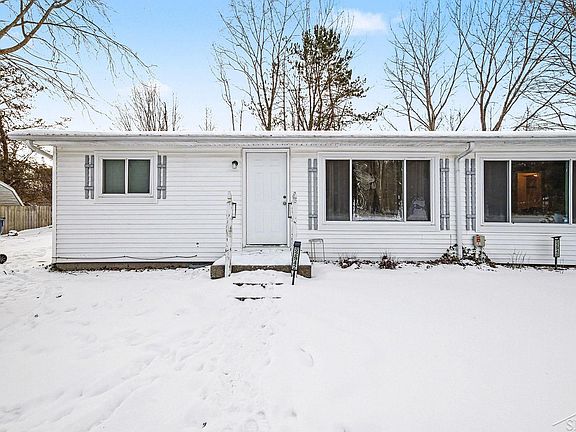 3rd image of 2940 S Brennan Rd