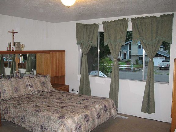 3rd image of 4233 S 297th Pl