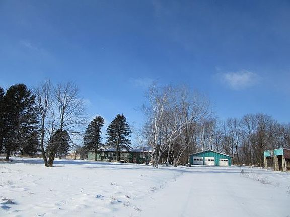 3rd image of 57380 Keystone Ave