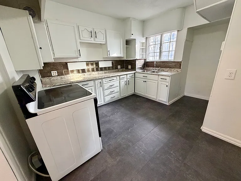 3403 Rust Ave — Photo 5