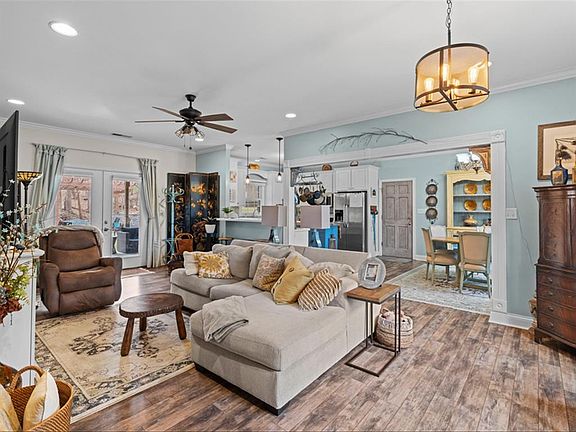 5th image of 6512 Waterford Pl