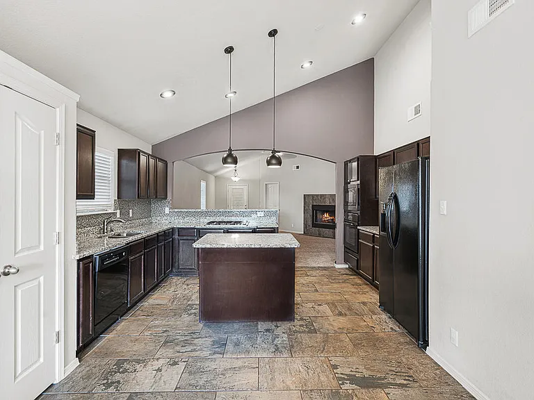 11100 Bullseye St — Photo 15