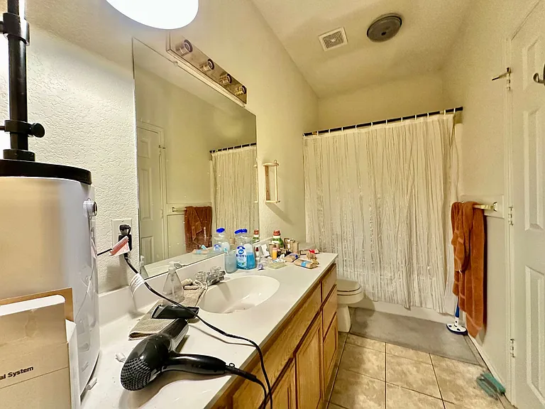 1318 James Ave — Photo 12