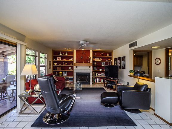 4th image of 1808 E Ludlow Dr