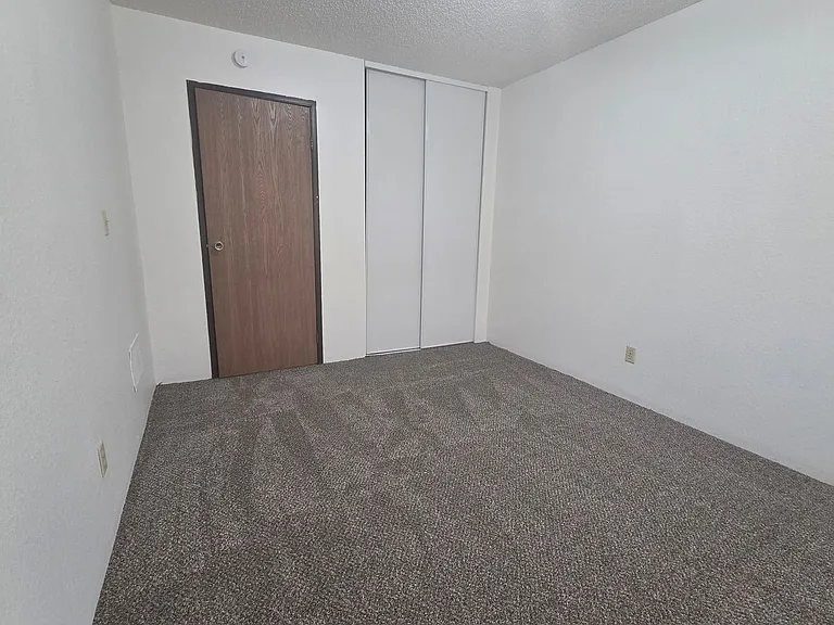 Parkview Villas & Apts — Photo 5