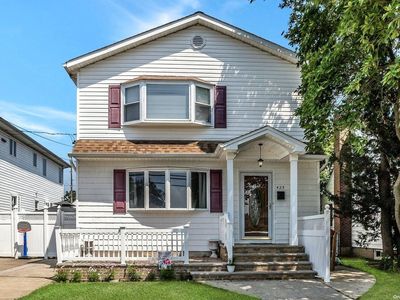 423 Lucille Avenue, Elmont, NY, 11003