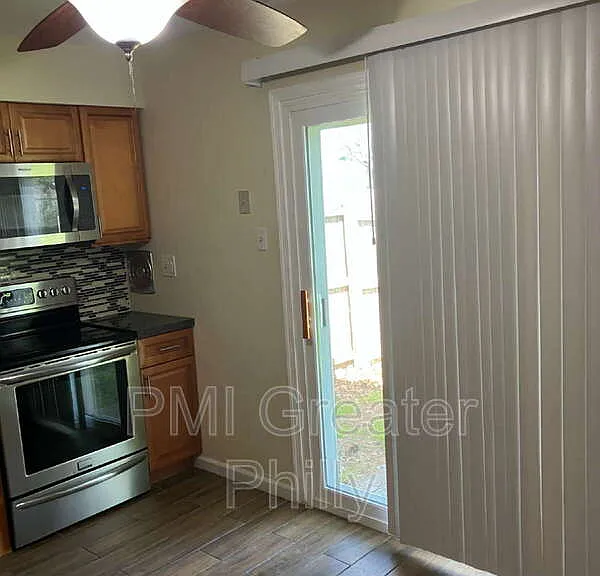 1688 Bluebird Dr #A — Photo 17