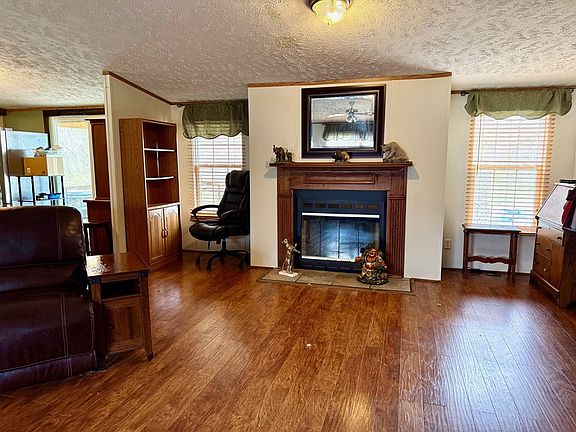 4th image of 35149 Friendly Rd