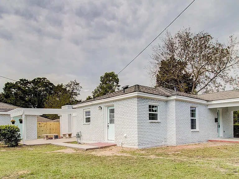 2703 Bullis Ave — Photo 31