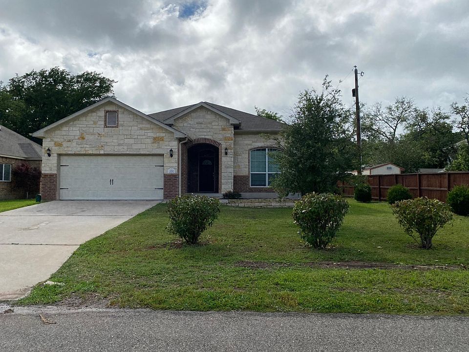 1st image of 122 Chering Dr