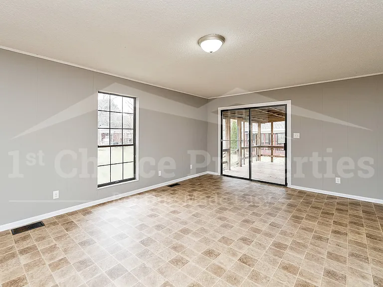 236 Clifton St — Photo 11
