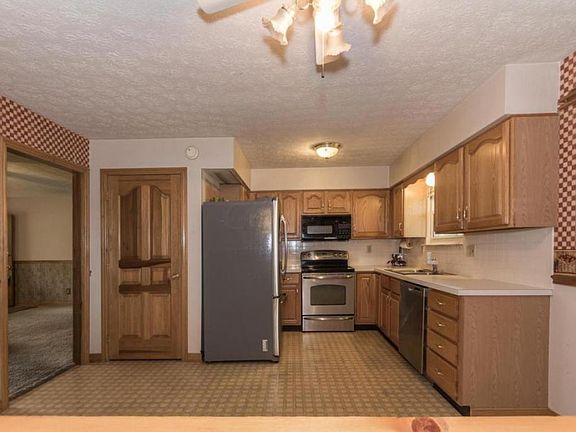 2nd image of 11071 Terry Ln NW