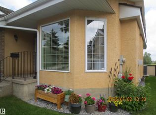 920 119th St NW #14, Edmonton, AB T6J7H2