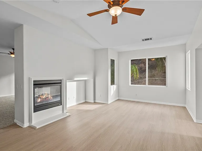 1728 Tamarron Dr — Photo 22