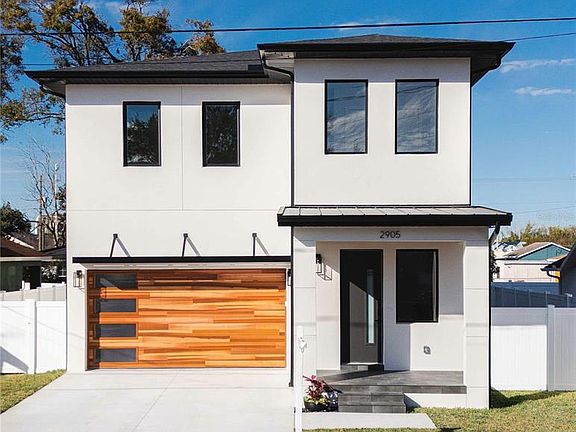 2nd image of 2905 W Arch St