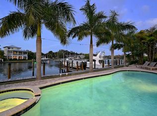 975 Whitakers Ln, Sarasota, FL 34236