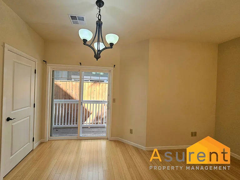 108 McCully Ln — Photo 3