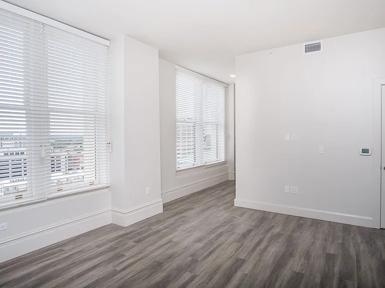 Bell Lofts — Photo 11