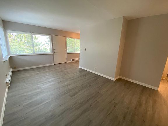 4th image of 13823 1st Ave S #204