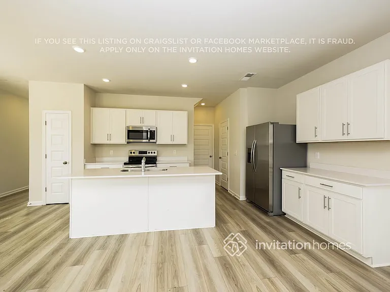 1011 Legacy Ct — Photo 7