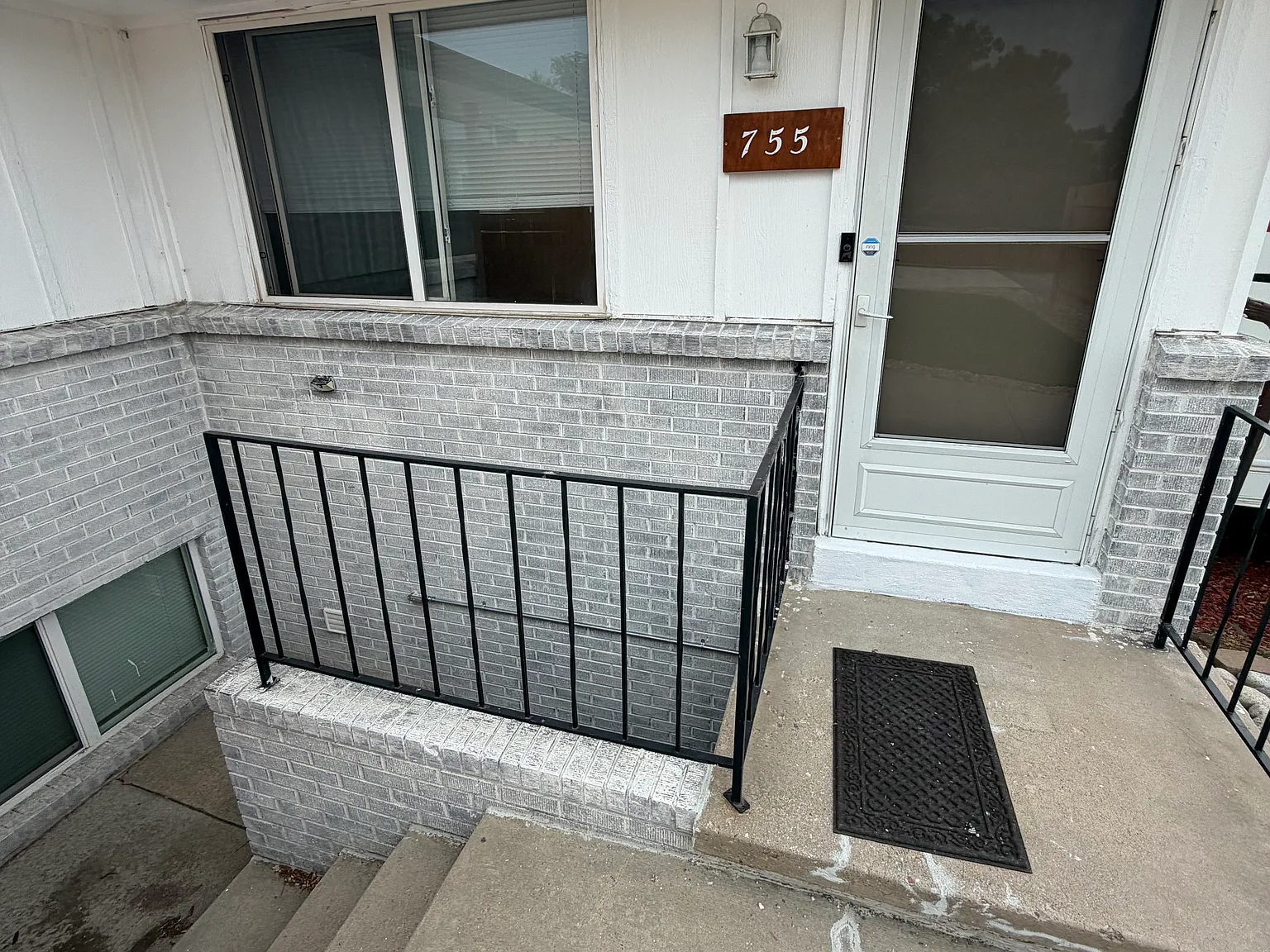755 Gardenia St — Photo 2
