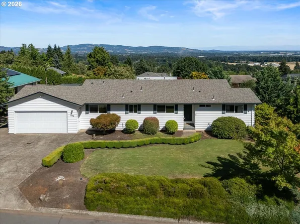 209 NW Alder St, Dundee, OR 97115