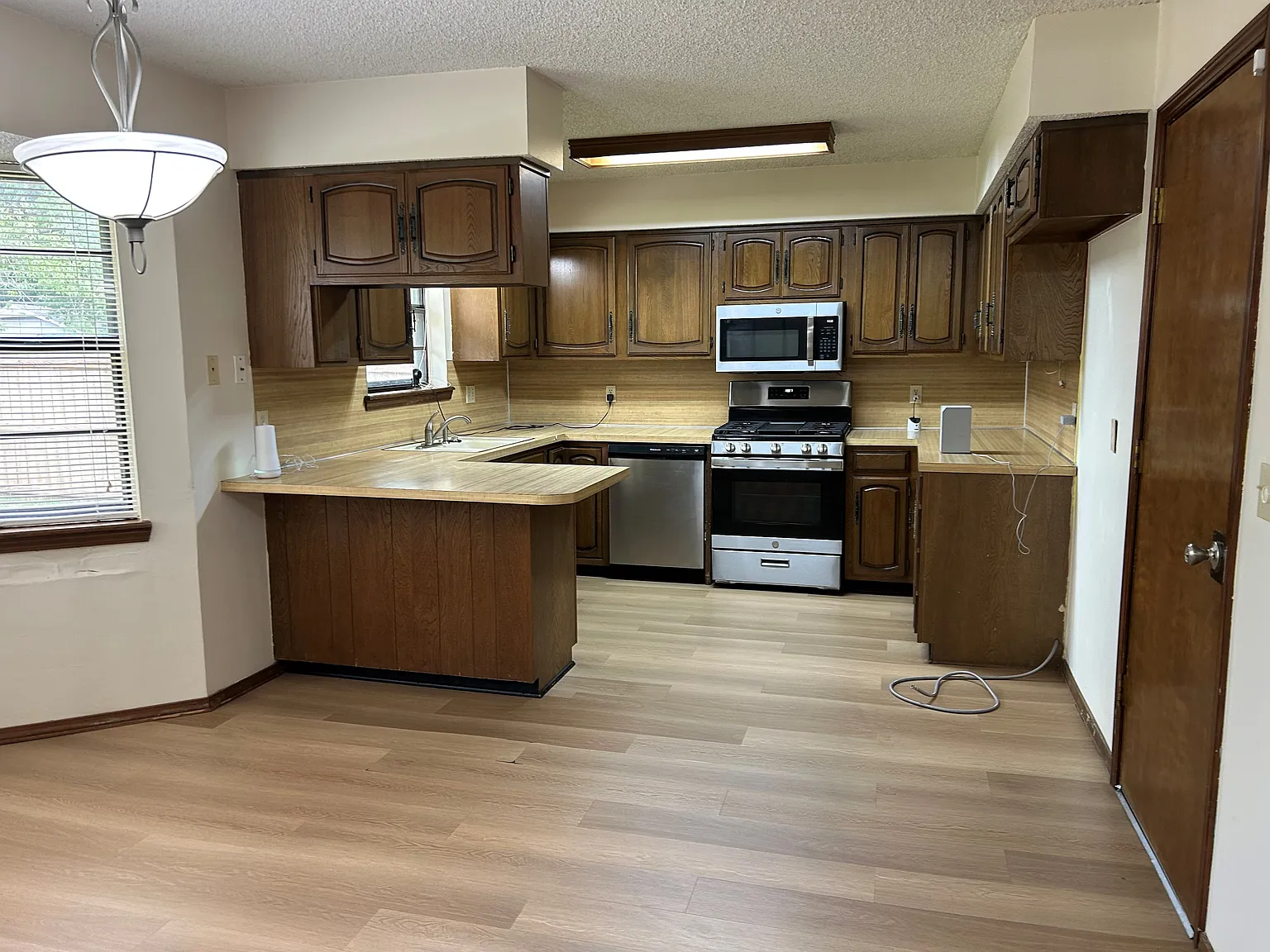 3 bed, 1425 sqft, $1,550 — Photo 3