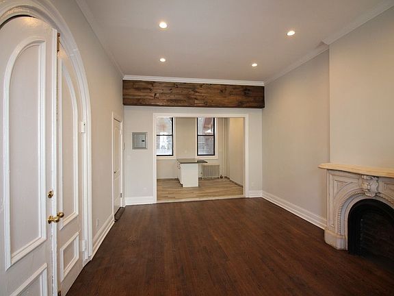 2nd image of 194 Union St #1R