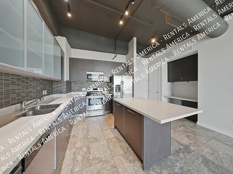1 E Lexington Ave #905 — Photo 35