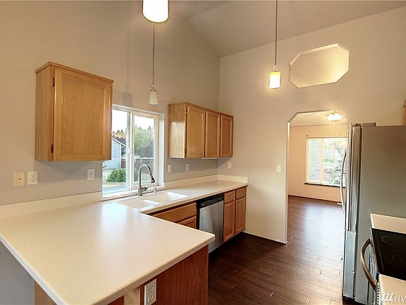 5th image of 17812 69th Avenue Ct E