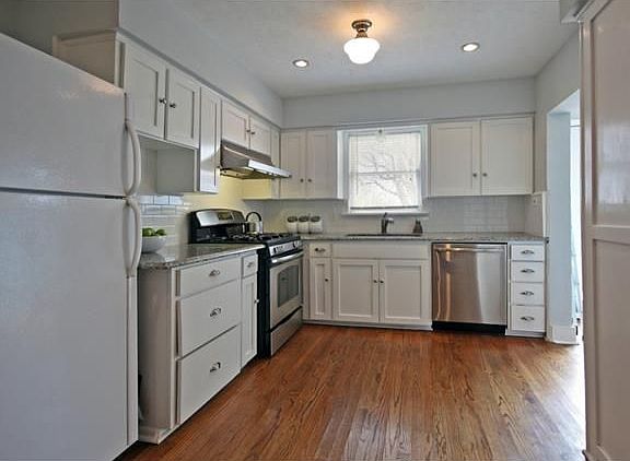 5th image of 817 Cordova St