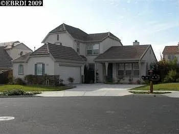 677 Ashford Pl photo 1
