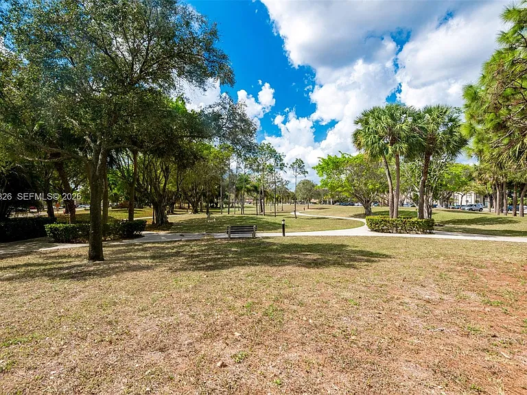 6301 N Falls Circle Dr #213 — Photo 5